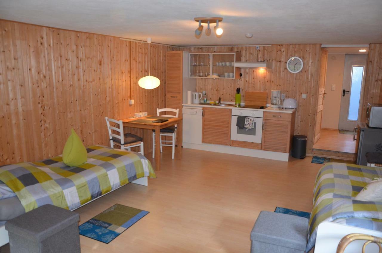 Souterrainappartement Bielefeld Buitenkant foto