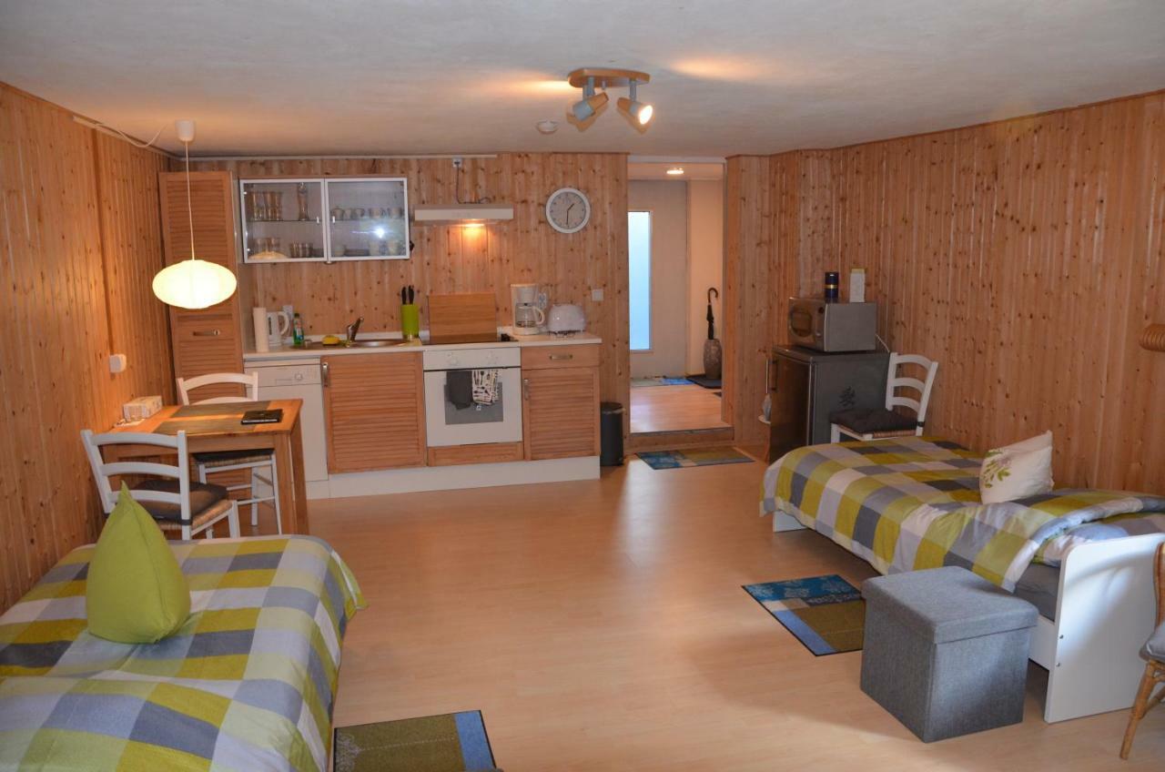 Souterrainappartement Bielefeld Buitenkant foto